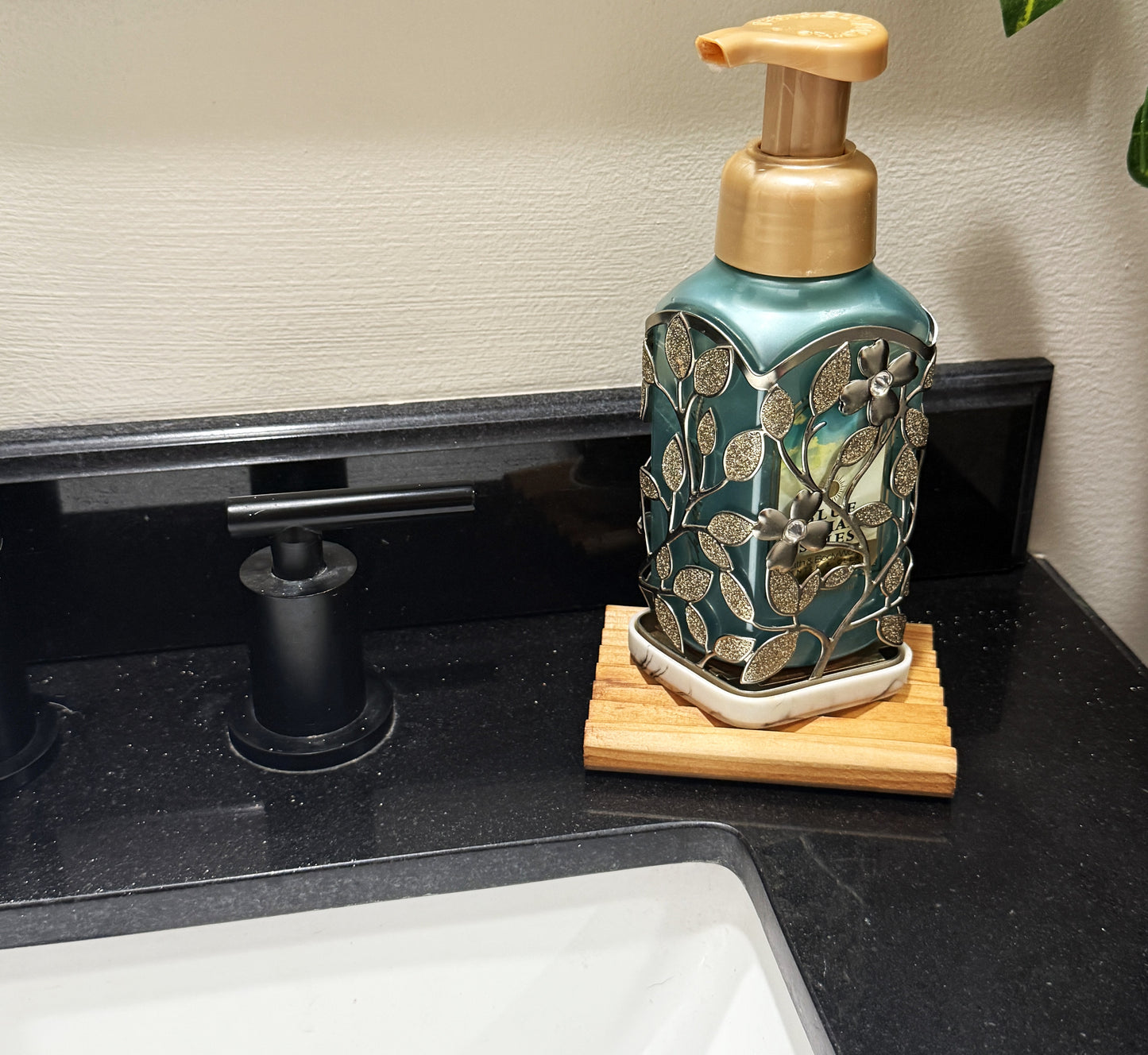 Cedar Soap Saver
