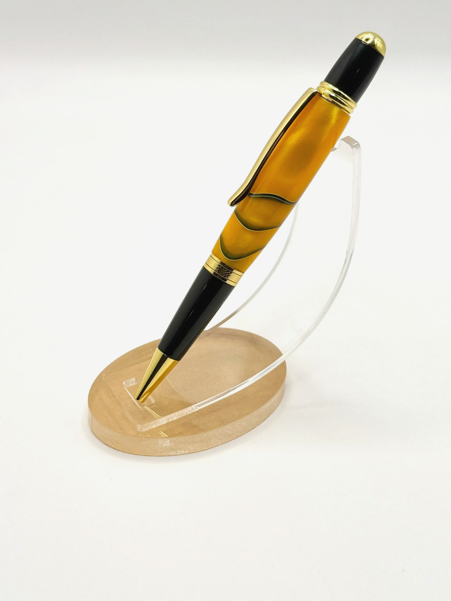 Acrylic Medium-Body Ballpoint Twist Pen (Gold)